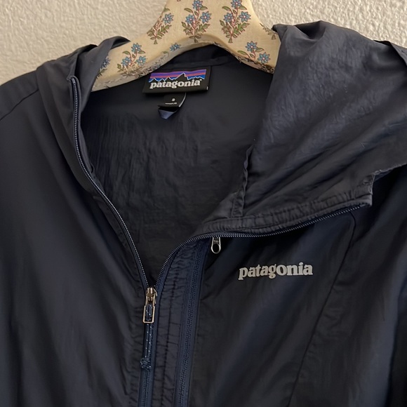 Patagonia rain jacket - Picture 3 of 5